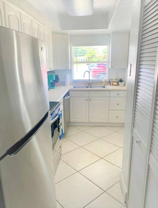 Bright And Beachy 2Bed 1Bath Home - Unit 210 Cocoa Beach Zewnętrze zdjęcie
